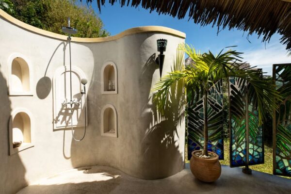 Douche ouverte sur l'exterieur Qambani Luxury Resort Zanzibar